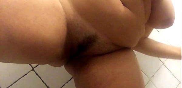  BBW shave chubby hairy pussy in shower